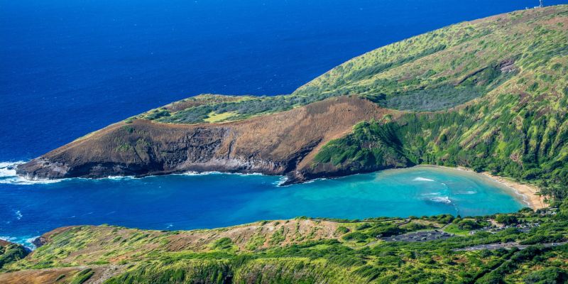 Hanauma Bay Snorkeling: Guide To Oahu’s Underwater Paradise