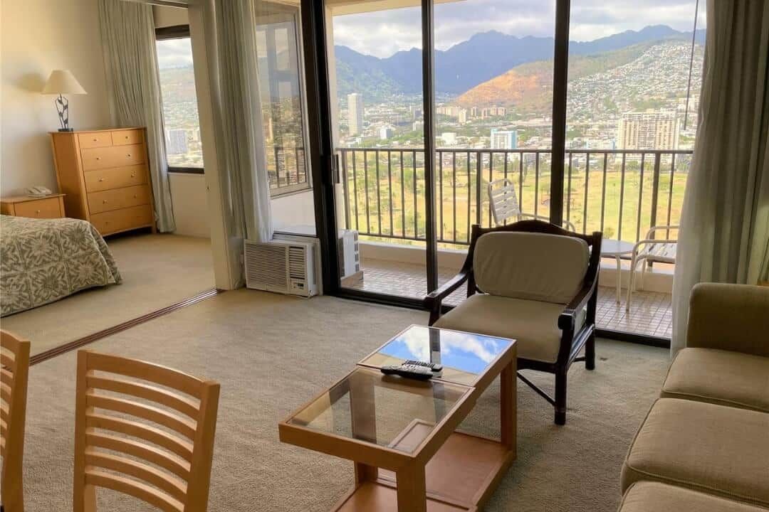 Waikiki Banyan Renovation 3805 T2 Living Area Before d23a5bd7