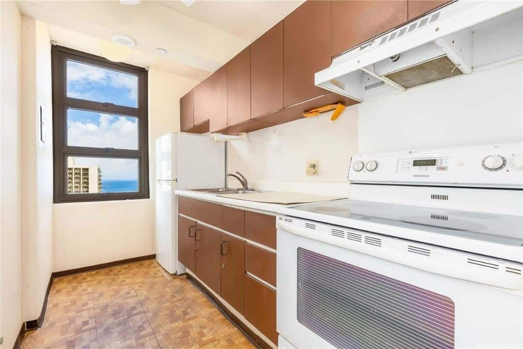 Waikiki Banyan Renovation 2514T1 Kitchen Before e61b3a4c