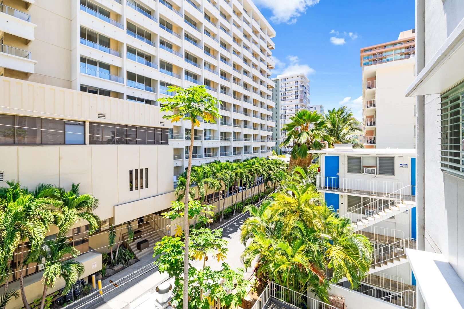 Scandia Tower Oahu Vacation Rentals