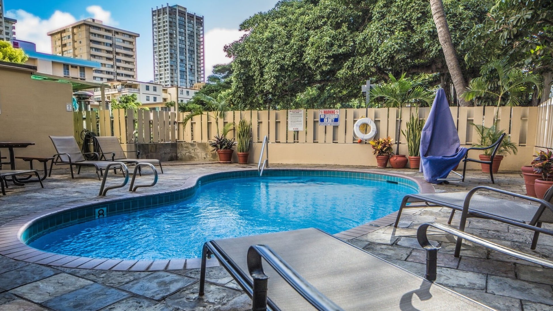 Aloha Surf pool area in Waikiki