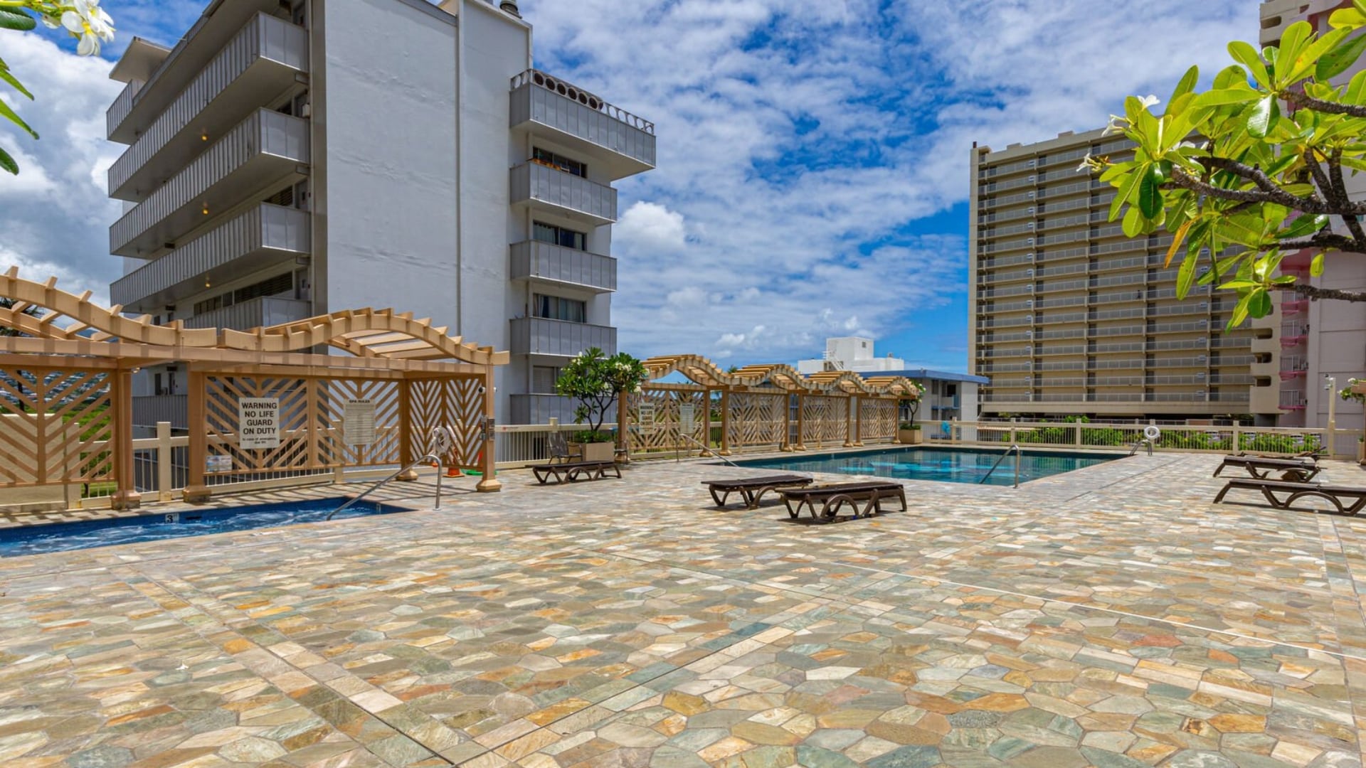 Island Colony recreation deck in Waikiki