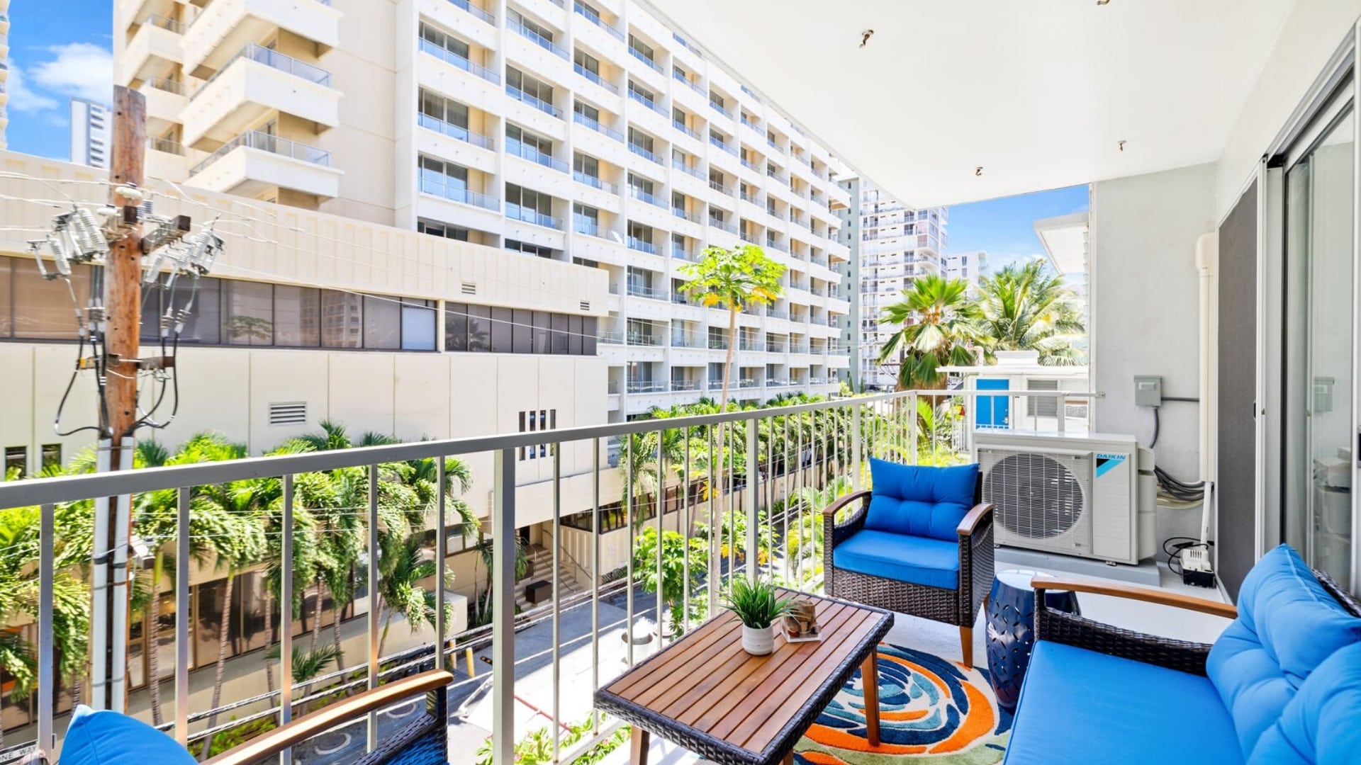 Scandia Tower in Waikiki, Oahu