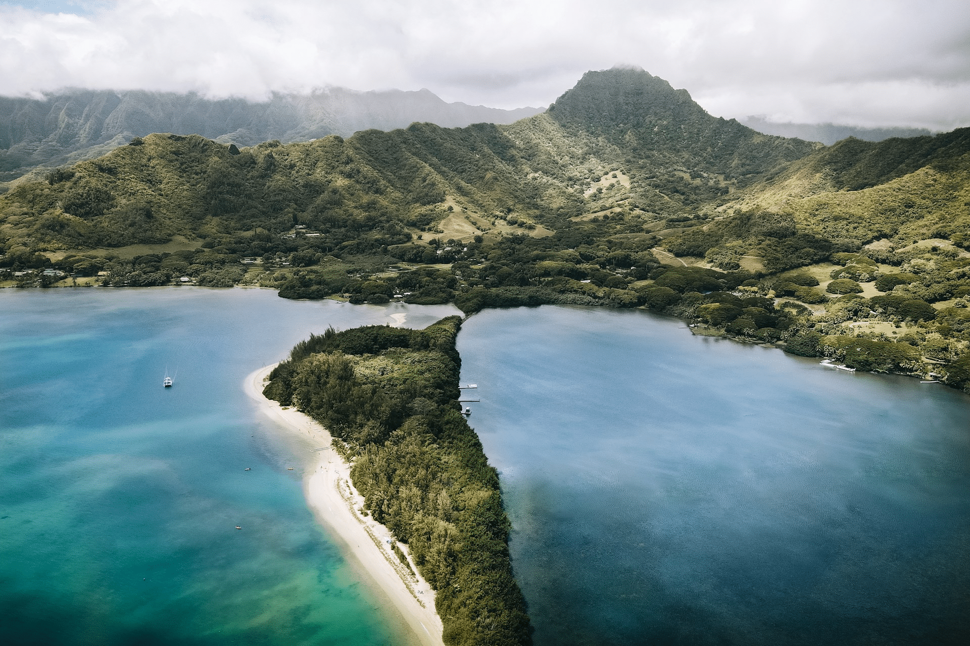 Helicopter tour over Oahu