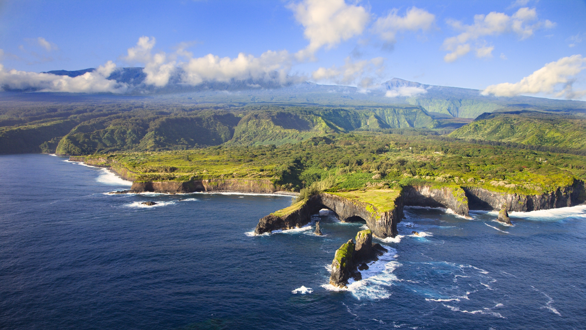 When Is The Best Time to Visit Maui? - Midway Vacations