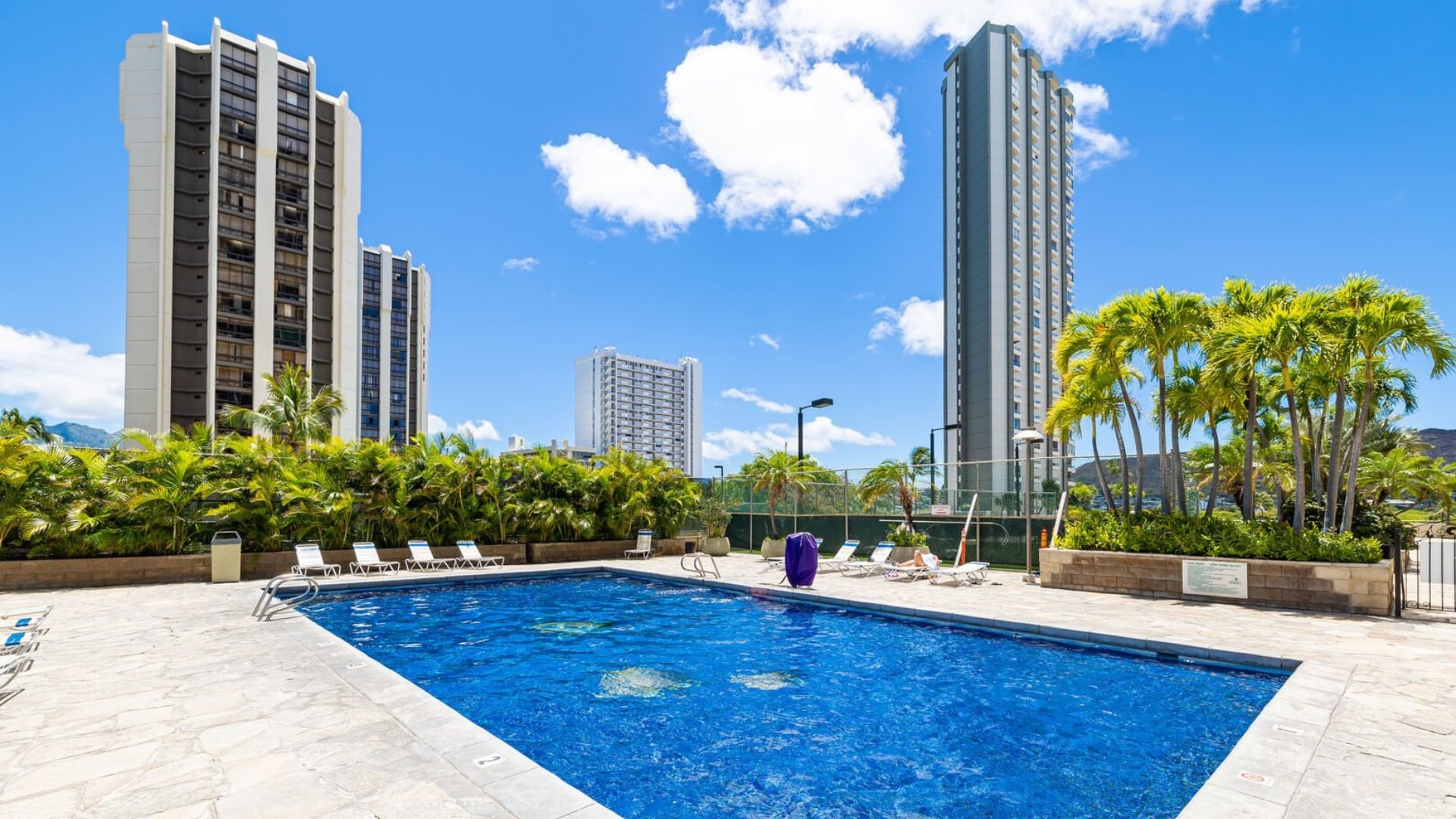 Waikiki Sunset, short-term rental condos in Waikiki